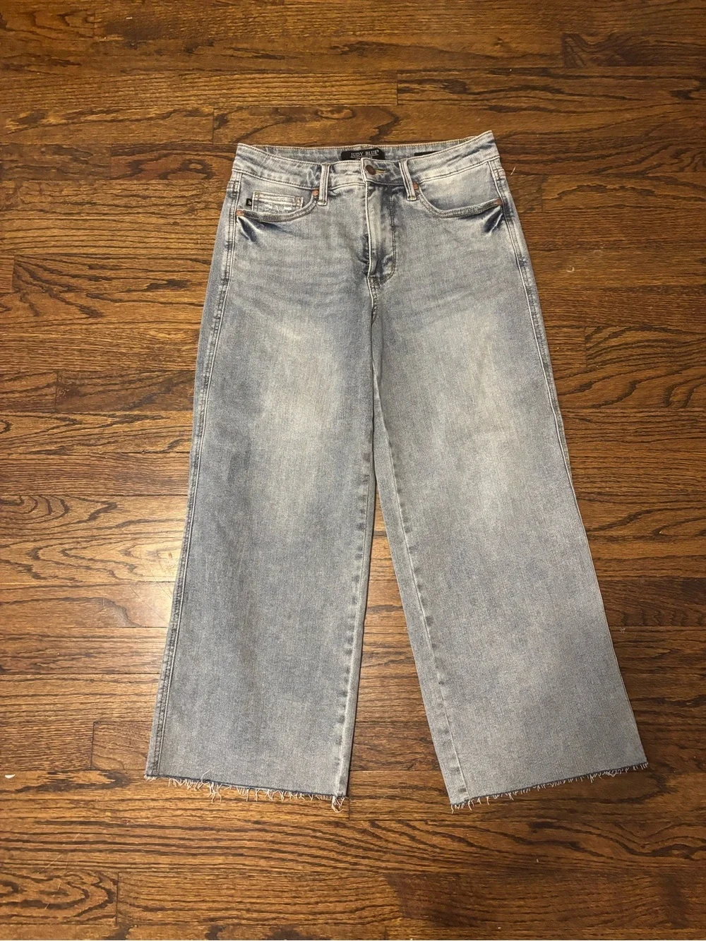 Judy Blue Tummy Control Crop Wideleg Raw Hem Jeans 29 Casual Contemporary